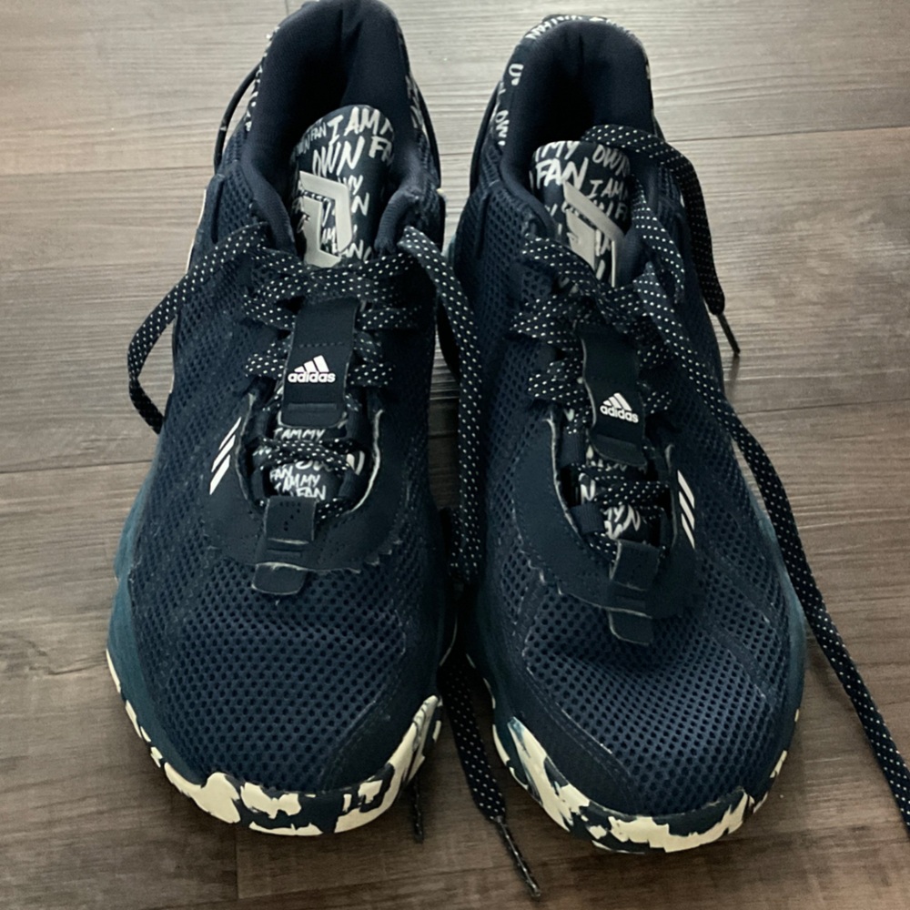 Adidas Dame 7 “ I AM MY OWN FAN”